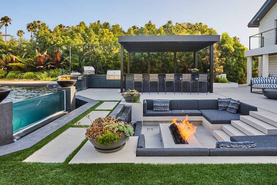 Outdoor Living Design in UAE: Stylish Terraces and Patios